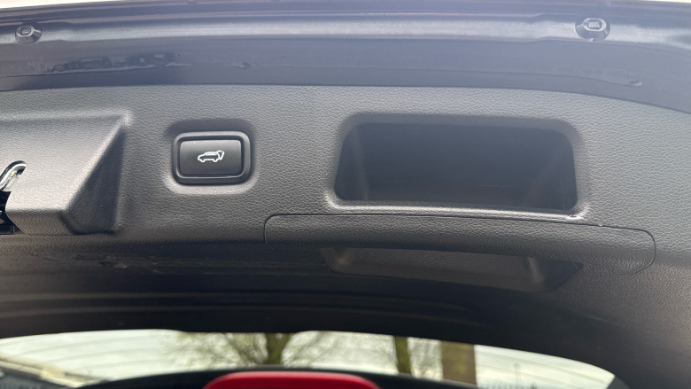 Hyundai SANTA FE 1.6 TGDi Hybrid Ultimate 5dr 4WD Auto Hybrid Estate